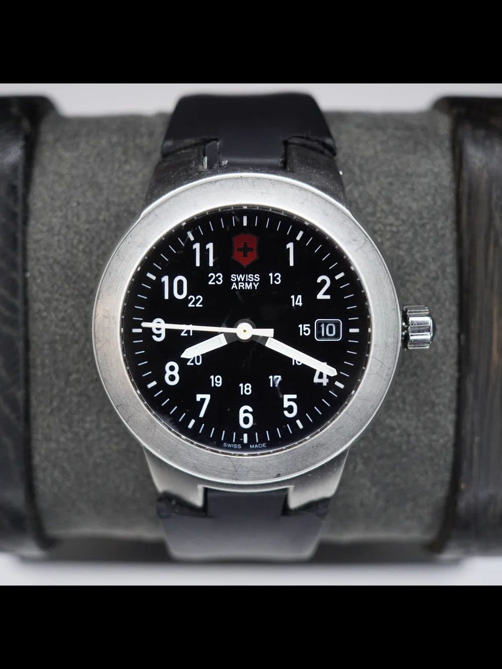 Victorinox Swiss Army Maverick Men's Silver Tone Case Swiss Made Quartz Watch